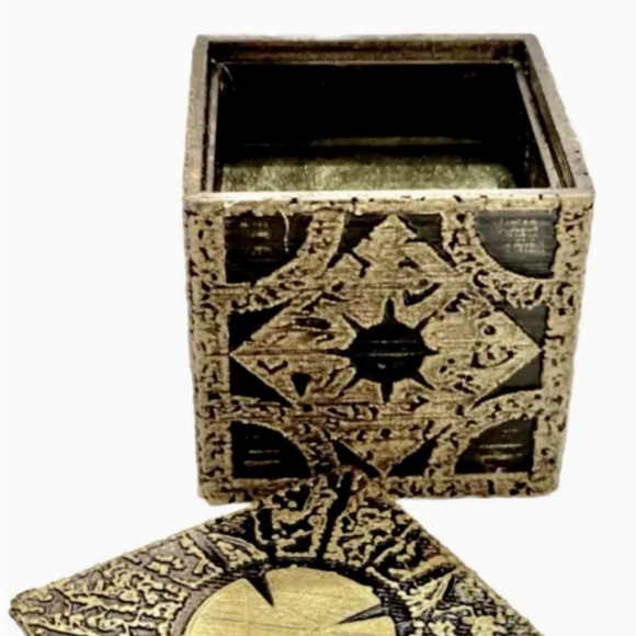 Lament Configuration Box Hellraiser 2” Trinket Jewelry Stash Box - Picture 2 of 3